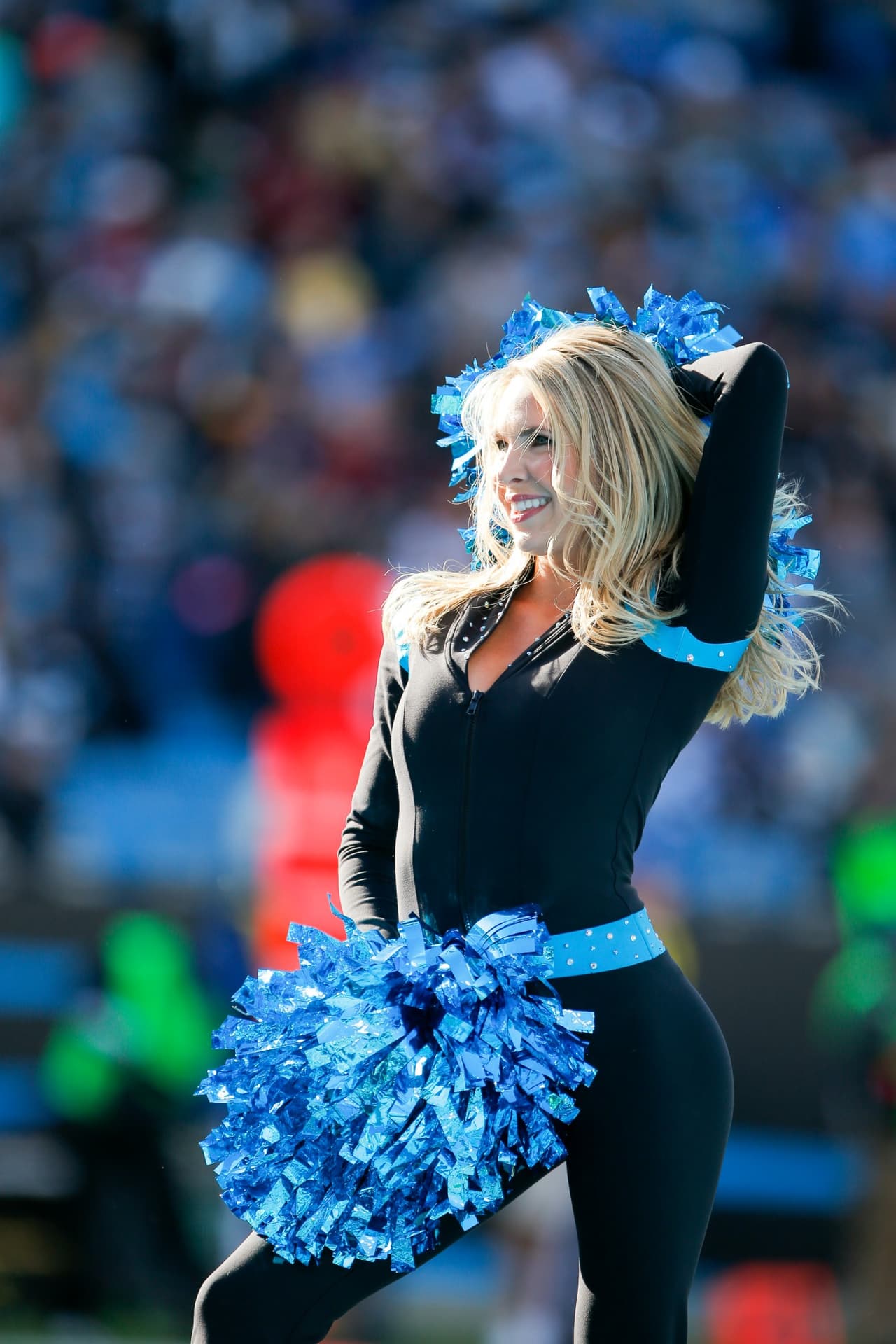 Ella es Madelyn, sexy Top Cat que se irá al Pro Bowl en Hawaii. Checa lo mejor de ella en la temporada.