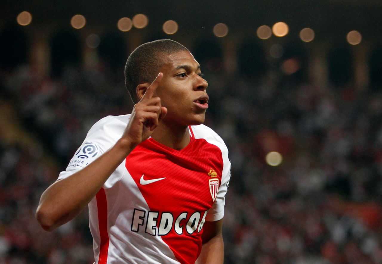 La perla Kylian Mbappe iría al Arsenal. Arsene Wenger está haciendo todo lo posible por quitárselo al Real Madrid.