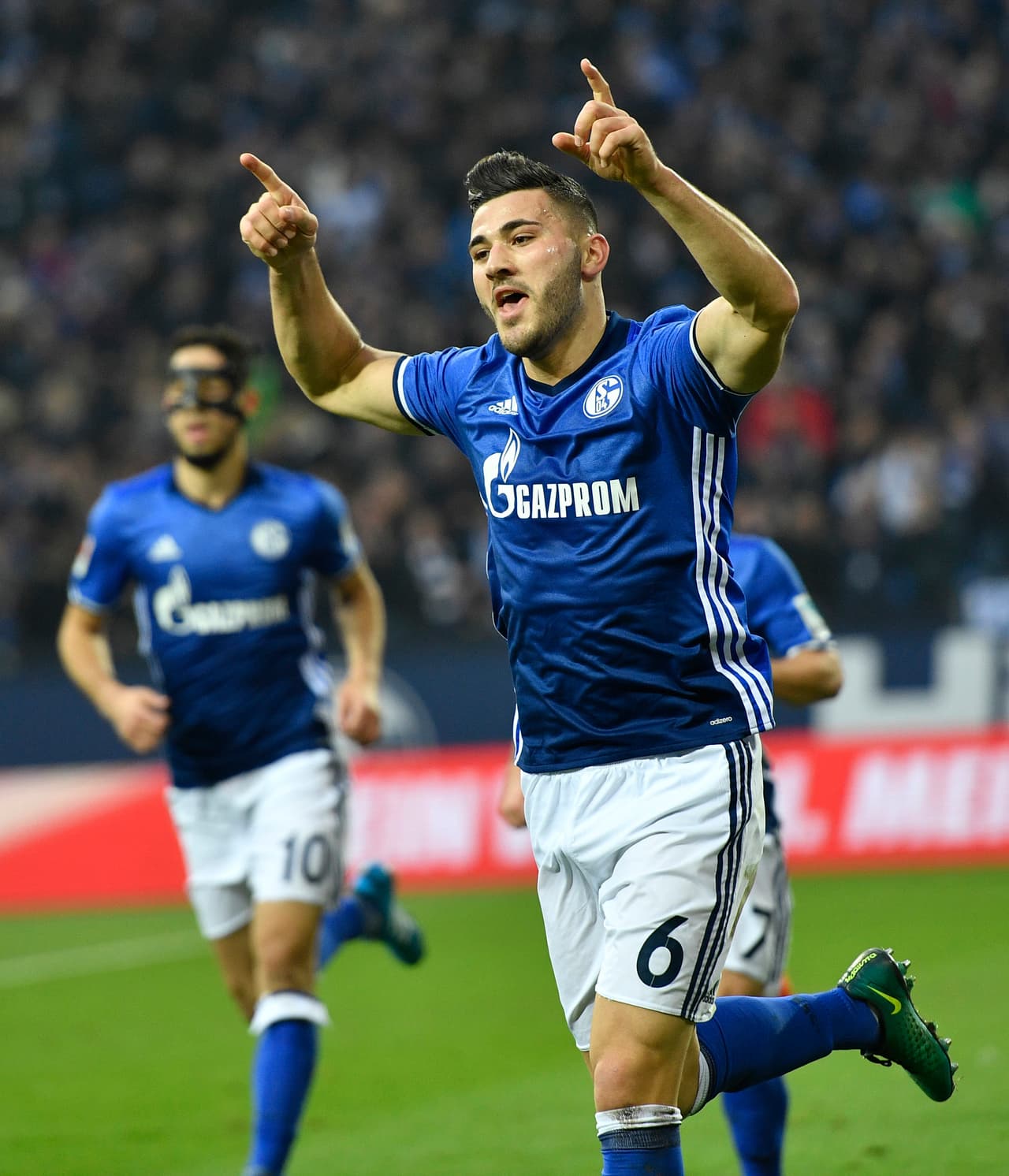 El Arsenal de Arsene Wenger estaría tras los pasos de Sead Kolasinac quien ha tenido un buen año en el Schalke 04.