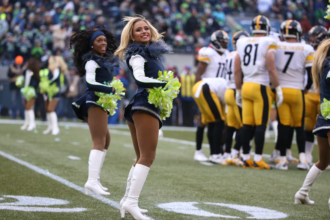 Cada una de ellas deleitó a los fans de la NFL con su belleza y carisma, checa las mejores tomas de las cheerleaders de la NFL en la Semana 12.