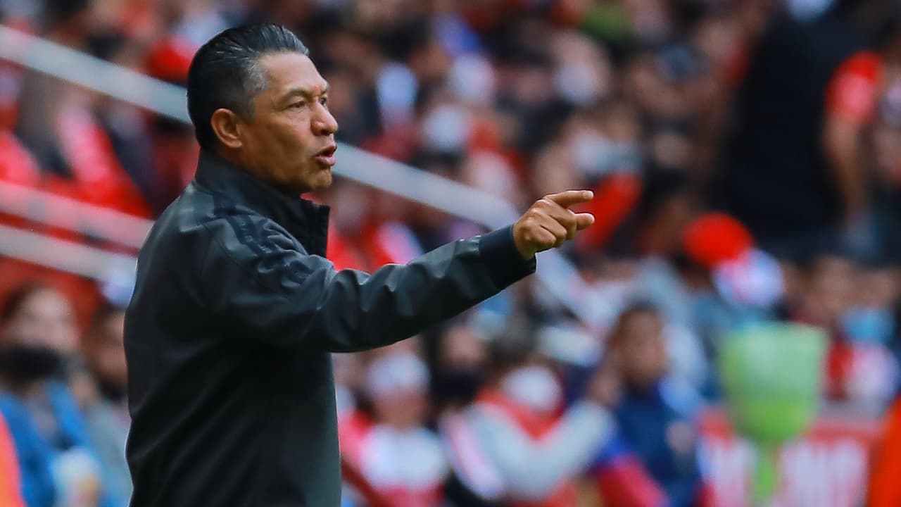 Ignacio Ambriz niega pelearse con jugadores del Toluca