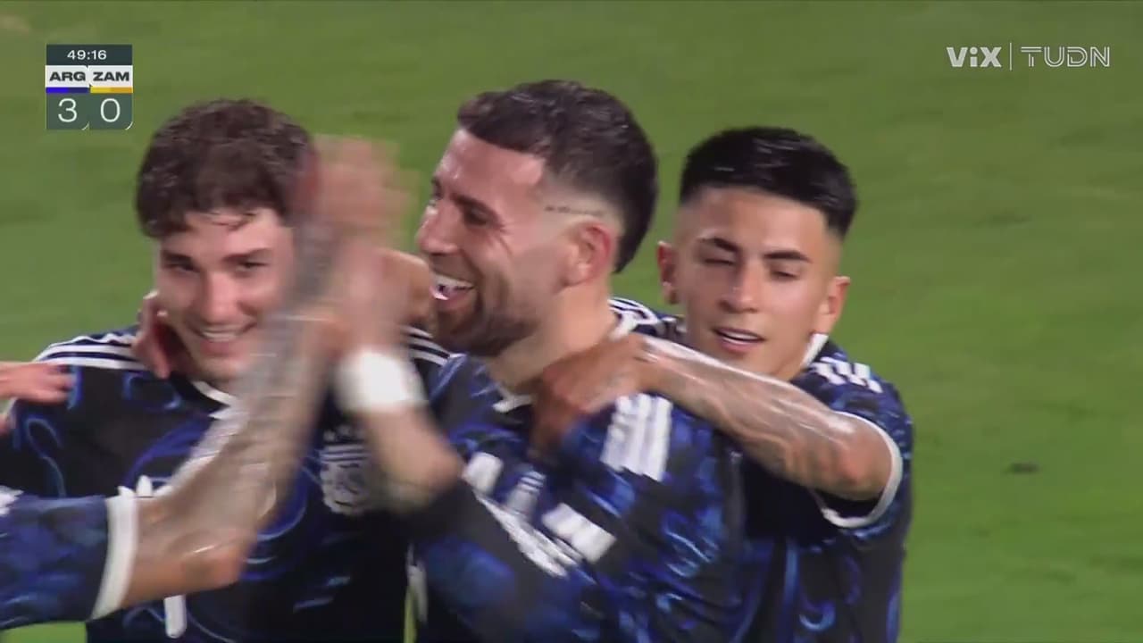 ¡Cae el tercero de Argentina! Nico Otamendi marca de penalti