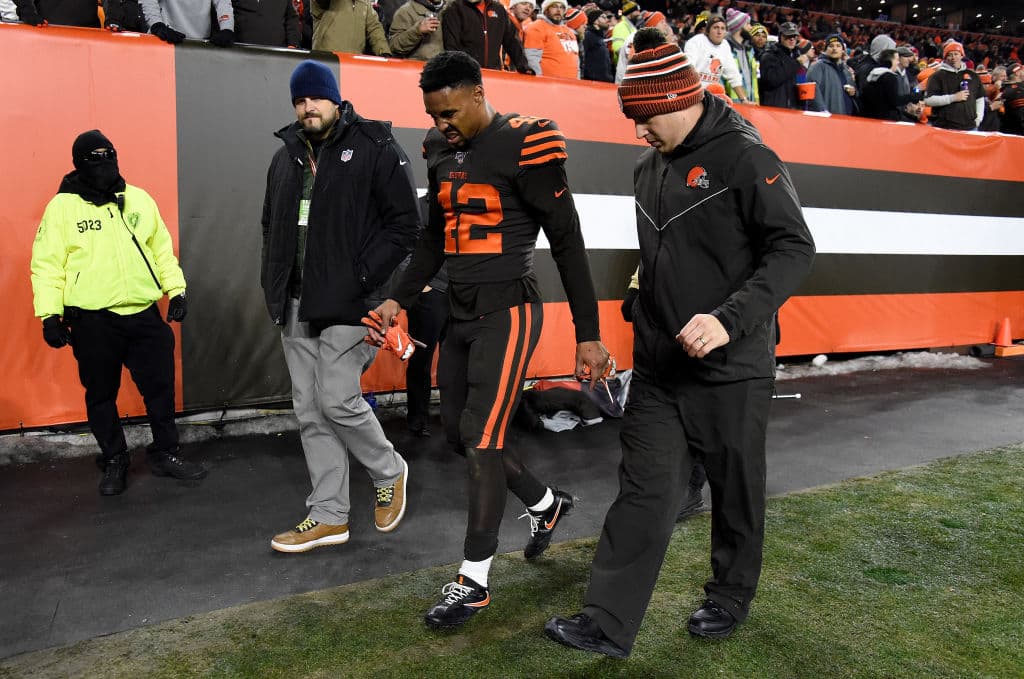 Cuatro intercepciones, las lesiones de James Conner y JuJu Smith-Schuster y una locura al final. Así la victoria de los Browns 7-21.