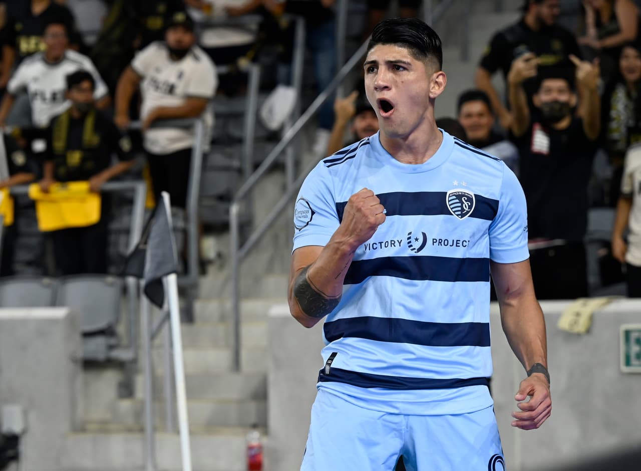 El conjunto de Peter Vermes encaminó su triunfo con un gol de Alan Pulido.
<br>