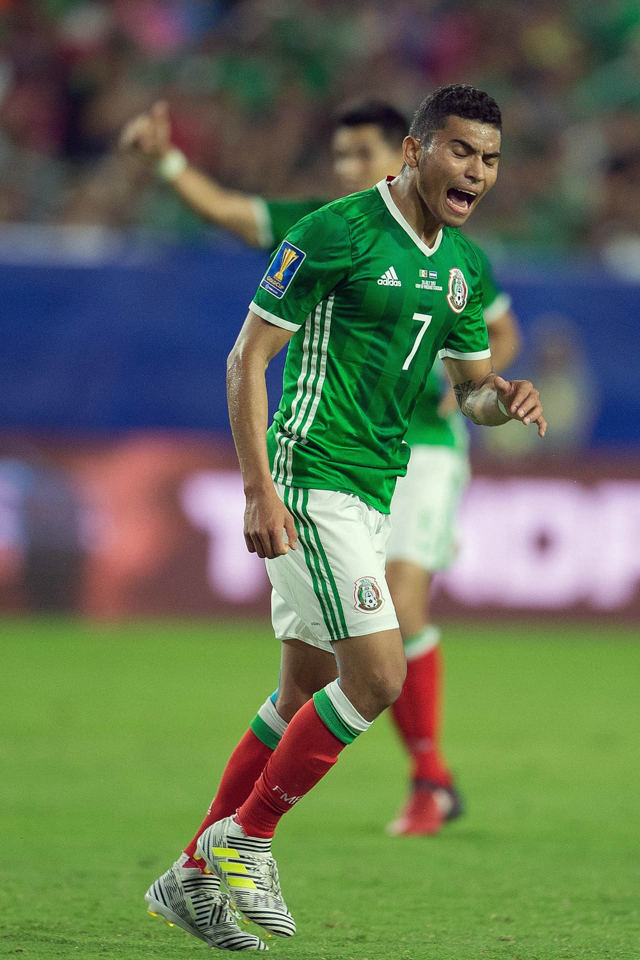 7) ORBELÍN PINEDA – Fue el mejor sobre el terreno de juego, el que más peligro creó y el que más pidió la pelota pero le faltó precisión en el último tercio. Se queda con un 8.