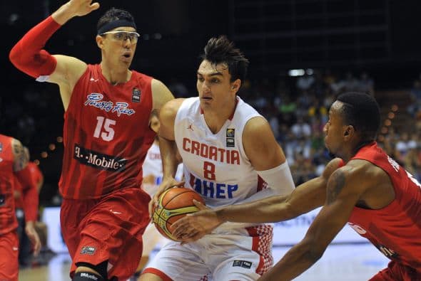 Bogdanovic fue el mejor anotador del encuentro con 23 puntos por los 20 que consiguió Barea para los puertorriqueños.