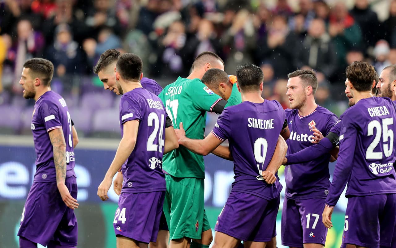 Fiorentina se despidió de Davide Astori tras su muerte en el triunfo 1-0 contra Benevento en la fecha 28 de Serie A con diferentes muestras de conmemoración y cariño al que será el eterno capitán.