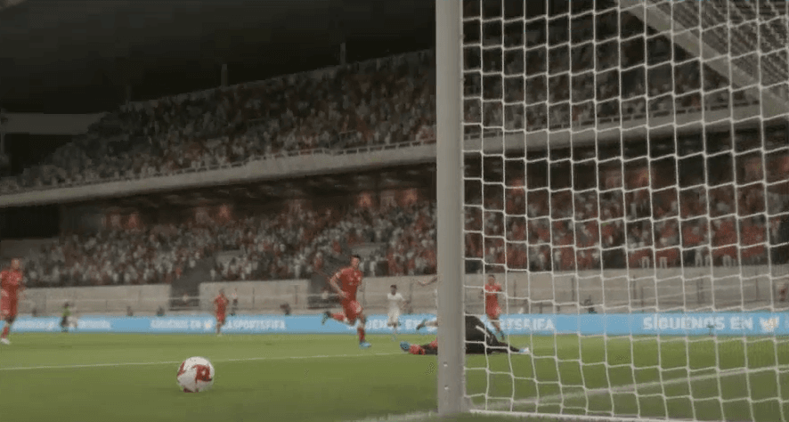 Santi Giménez cayó ante 'Pipe' Pardo y el Toluca sumó de tres al ganar 3-1; Cruz Azul no sabe lo que es ganar en el torneo virtual de la eLiga MX.