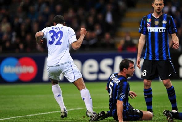 Joel Matip cayó a los de casa al igualar las cosas.