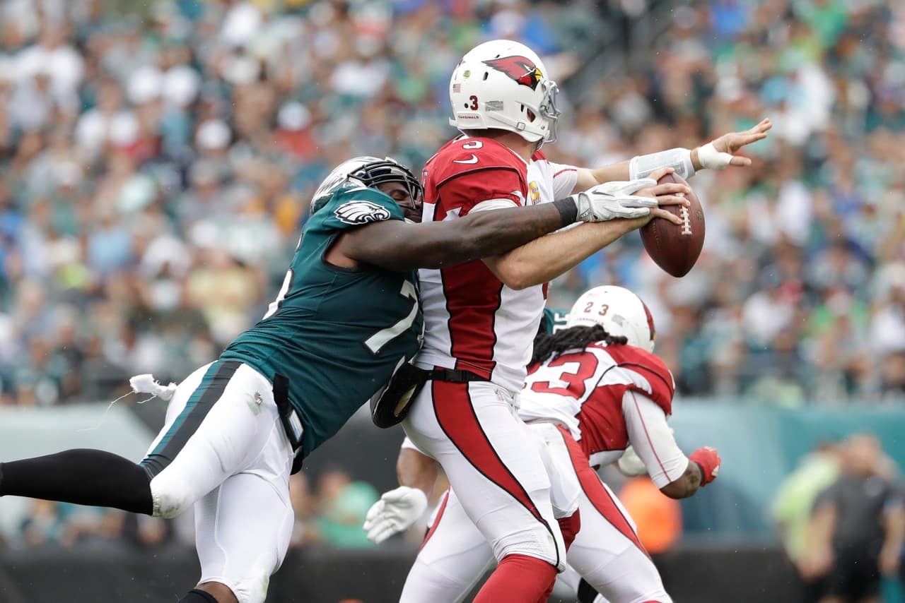 La defensa fue crucial para la paliza de Eagles, los verdes presionaron todo el encuentro a Palmer, propiciando los errores.