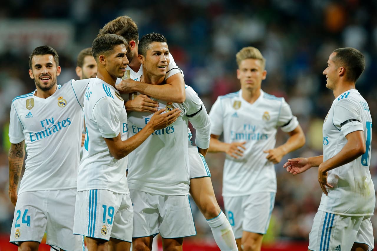 Tras eso, el porugués se daba gusto en el Trofeo Bernabéu ante la Fiorentina, en el que el Real Madrid ganó por 2-1 y uno de los goles fue suyo.