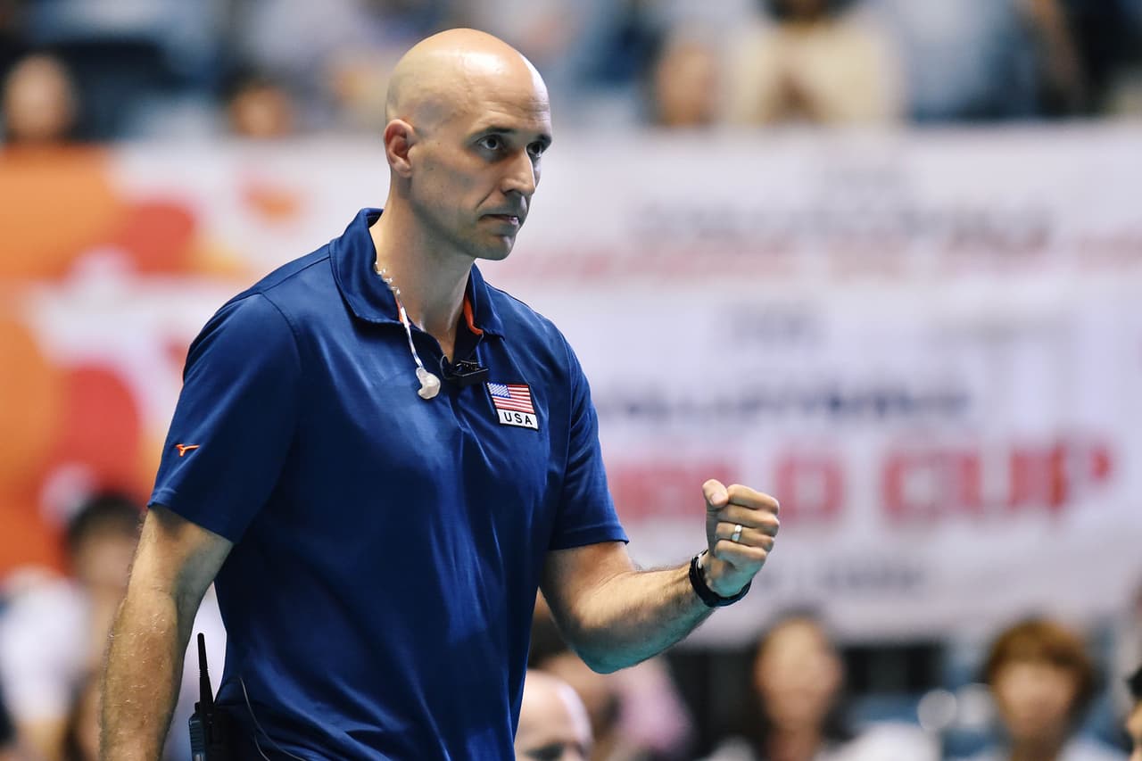 John Speraw. El entrenador del equipo de voleibol masculino de EEUU anunció que va a preservar espermatozoides, en caso de que se infecte de zika. “Mi esposa y yo quisieramos tener otro hijo”, añadió.