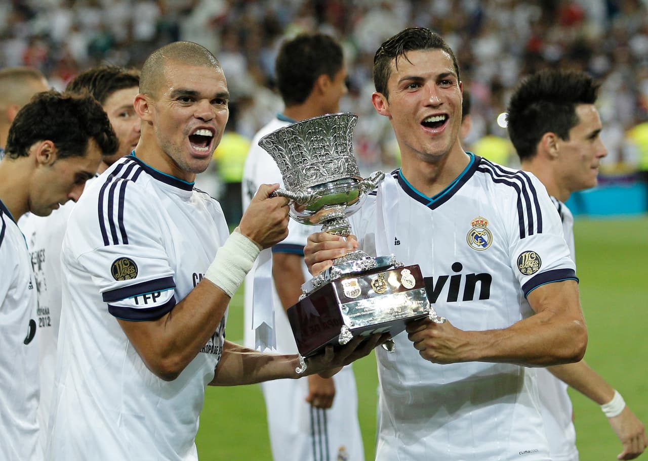 Cristiano Ronaldo se empezó a proyectar como una gran figura en la era de José Mourinho. Ambos portugueses, junto a otros compatriotas como Pepe, fueron los jugadores que empezaron a ganar títulos y a pelear con el Barcelona.