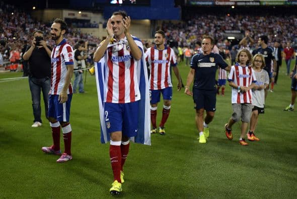 El Atlético de Madrid ganó el primer título de la temporada al derrotar al Real Madrid en el partido de vuelta de la Súpercopa de España que enfrenta al campeón de Liga y al campeón de Copa.