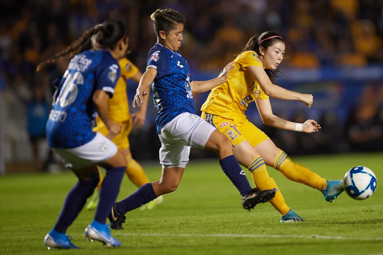 Tigres Femenil golea con autoridad a Pachuca y espera rival para la Final.