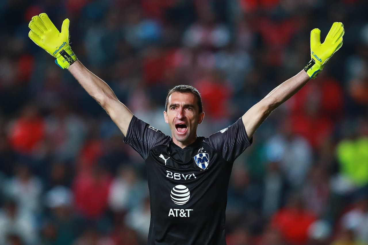 Ambos arqueros han sido exitosos a nivel de clubes o a nivel de selección nacional.