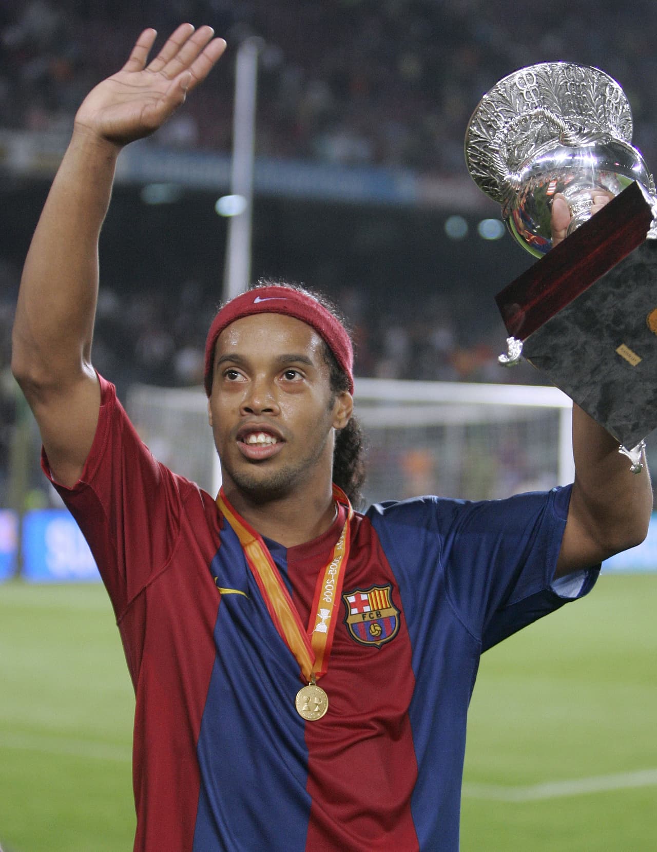 La última conquista del crack con la playera blaugrana llegó en el 2006 con la segunda Supercopa de España –tras ganarla también en el 2005–.