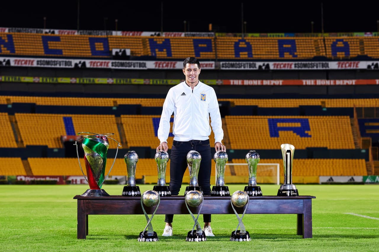 También ganó tres títulos de la Liga de Campeones de Concacaf con los Felinos (2016,2017 y 2018).