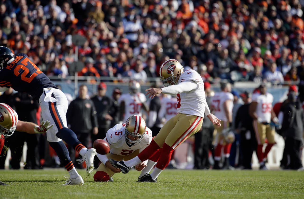 Un cambio reglamentario le empieza a funcionar a la NFL. Quisieron que los puntos extra fueran más difíciles de conseguir, lo están logrando. En la Semana 13 los pateadores fallaron 9 intentos de puntos extra. En toda la campaña regular pasada se fallaron 8 y por primera vez en la historia uno fue bloqueado y devuelto hasta la zona de anotación pero representó solo 2 puntos.