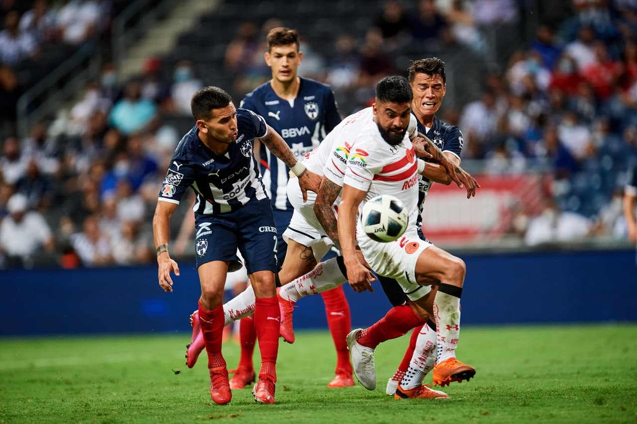 Jesús Gallardo y Rogelio Funes Mori son los encargados de hacer la diablura al Toluca y Monterrey gana 2-0.