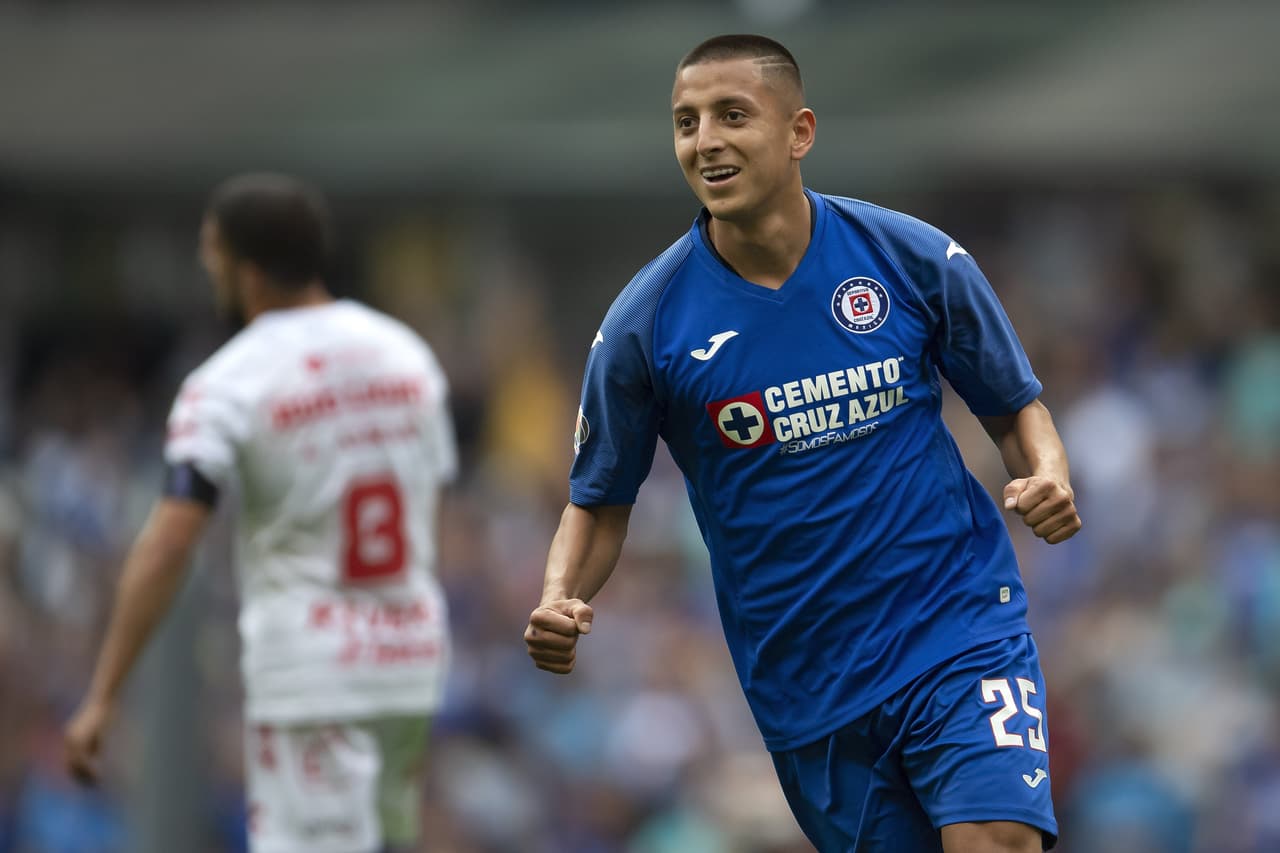 En pocos minutos hace doblete y le da mayor margen a Cruz Azul.