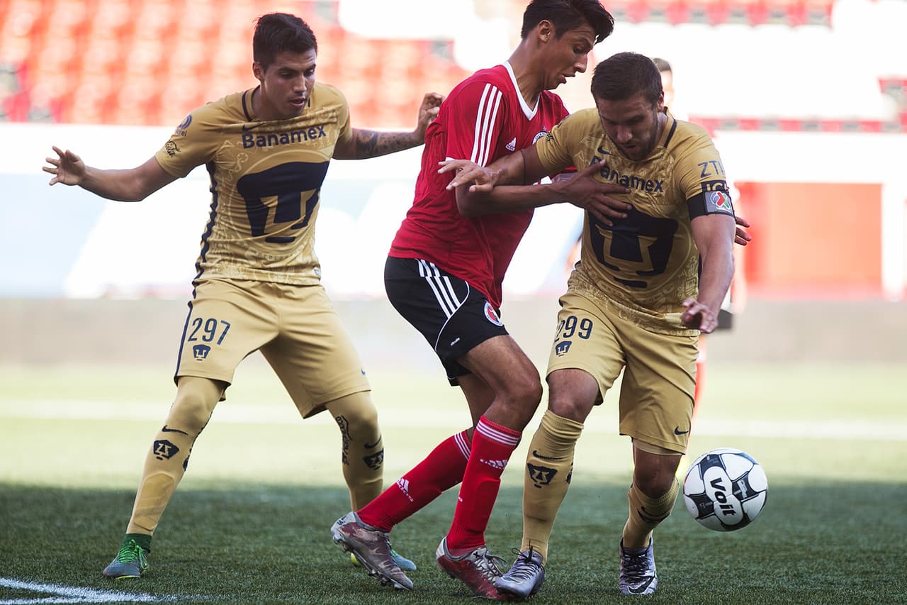 Iniestra no tuvo demasiadas oportunidades con Pumas y la mayoría de sus participaciones se dieron con el equipo sub-20 de los de la UNAM.