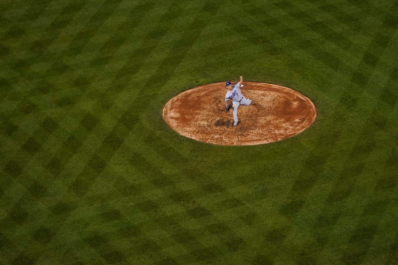 En el cuarto juego Los Angeles Dodgers fueron superados 6-1 por los Washington Nationals.