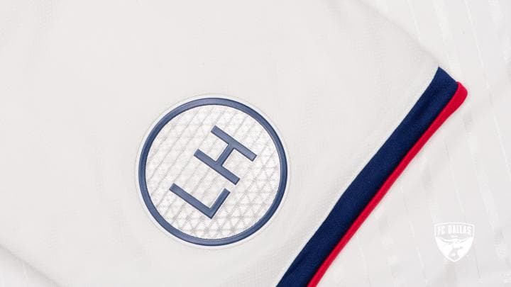 Incluyendo la mención a Lamar Hunt, fundador del club y pionero en la MLS. (FC Dallas)