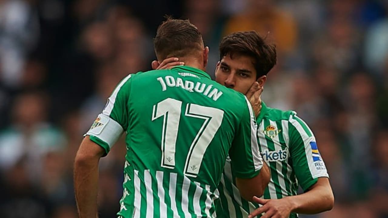 Joaquín ensaya con Lainez como ‘trofeo’ por si ganan Copa del Rey