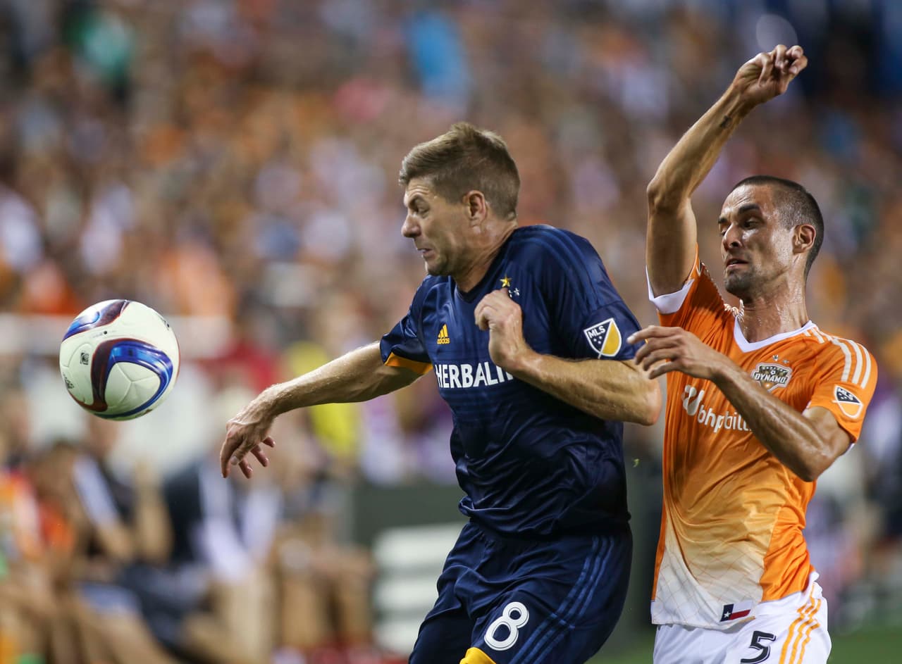 En el debut de Érick "Cubo" Torres, Houston Dynamo golea 3-0 a LA Galaxy