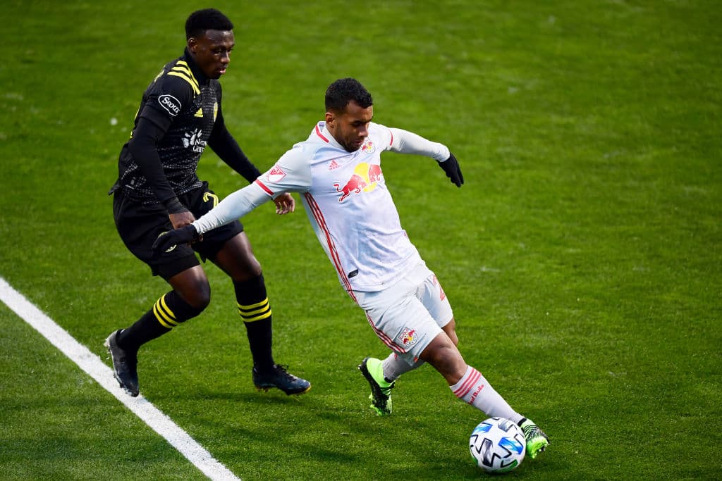 Clark (23’) abrió el marcador para los neoyorquinos y Martins (26’) emparejó los cartones por la vía penal. Nagbe (46’) dio vuelta al juego y Zardes (68’) sentenció el marcador. White (90’) encendió la esperanza en la recta final, pero fue demasiado tarde.