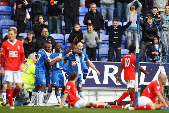 El hondureño anotó el tanto del triunfo final del Wigan por 2-1.