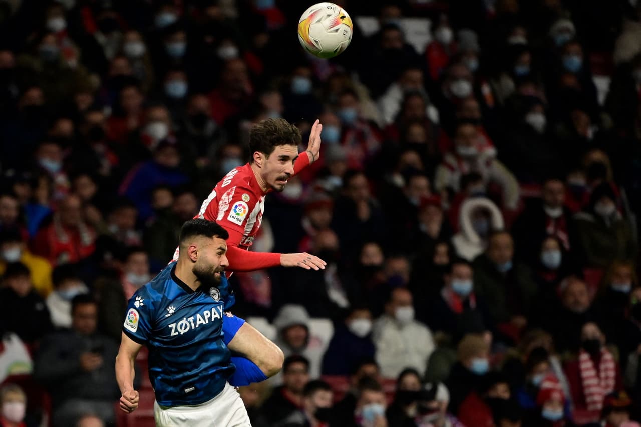El Atlético de Madrid goleó al Alavés con sendos dobletes de Joao Félix y Luis Suárez.