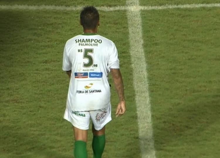 El equipo brasileño convirtió los números de sus jugadores en ofertones de supermercado.