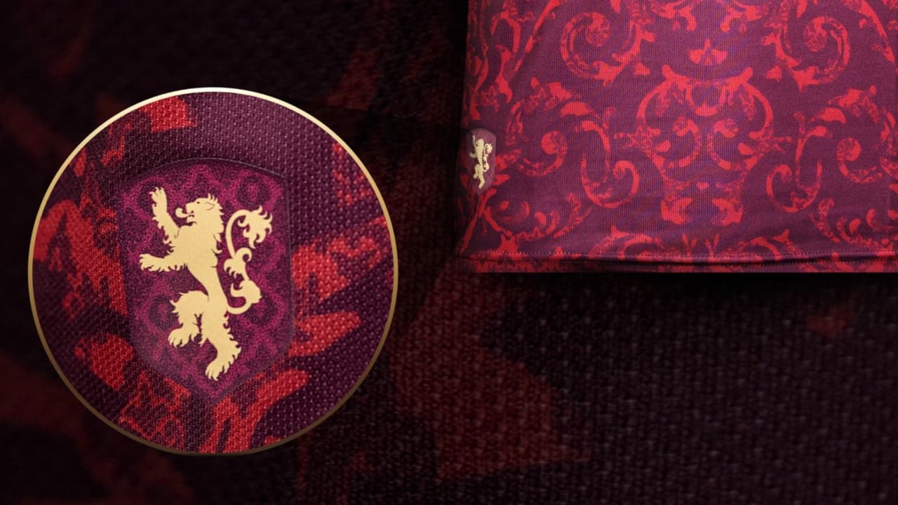 La Casa Lannister es una de las que estará representada con estas hermosas playeras, así como su lema "Escúchame Rugir".