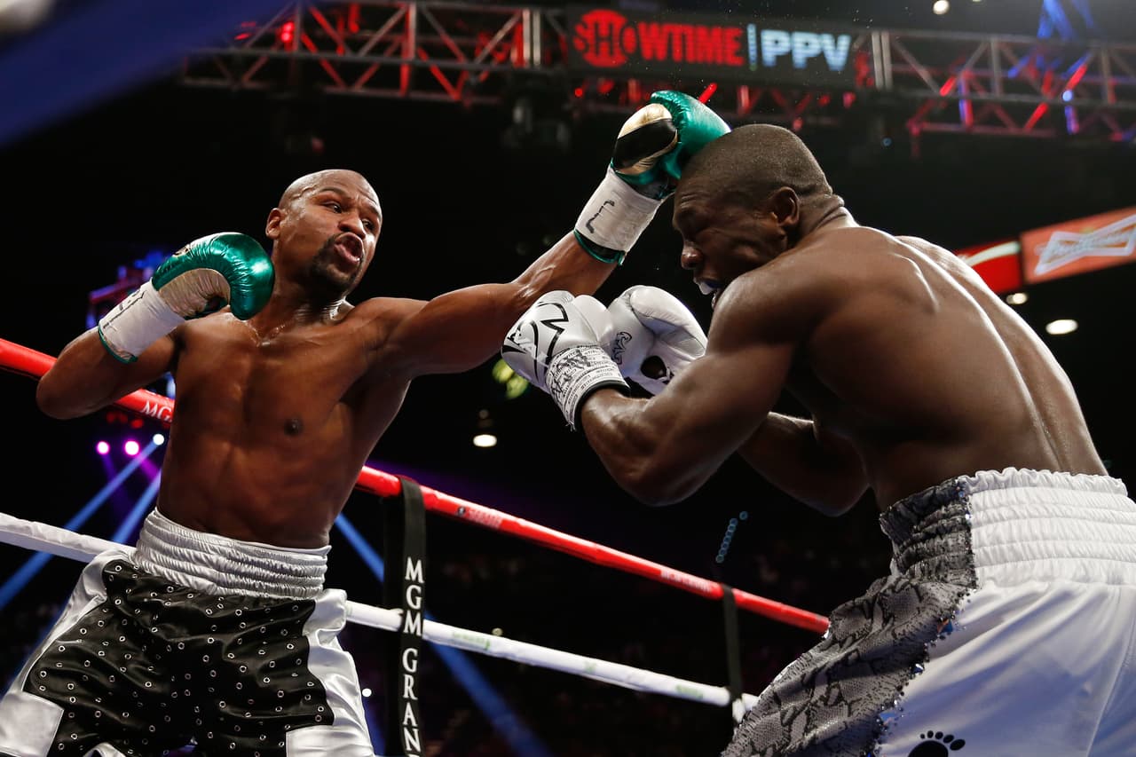 No llegó el KO y la acción bajó en el round 12. La historia ya estaba contada.