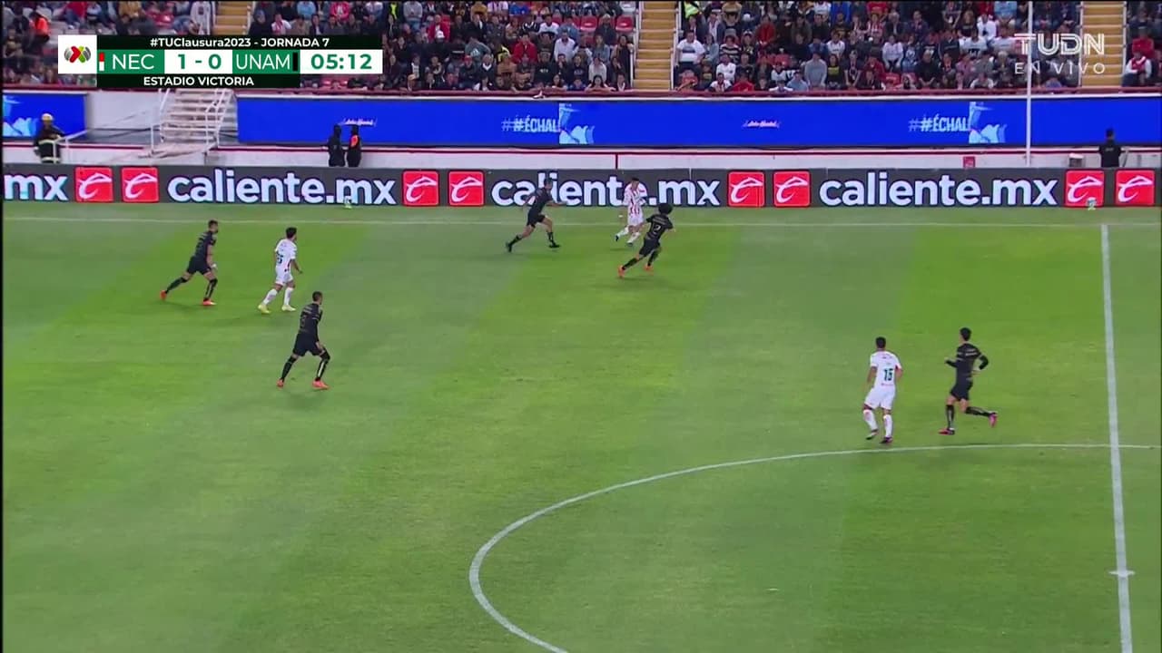 ¡GOOOL! Édgar Méndez anota para Necaxa.