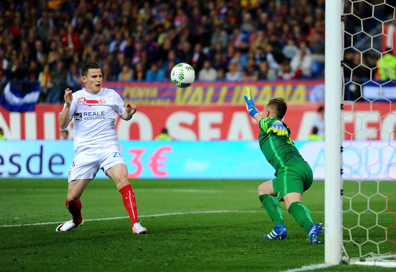 Sevilla tenía chances de poder consagrarse, buscó por todos lados pero no pudo batir el arco de Ter Stegen.