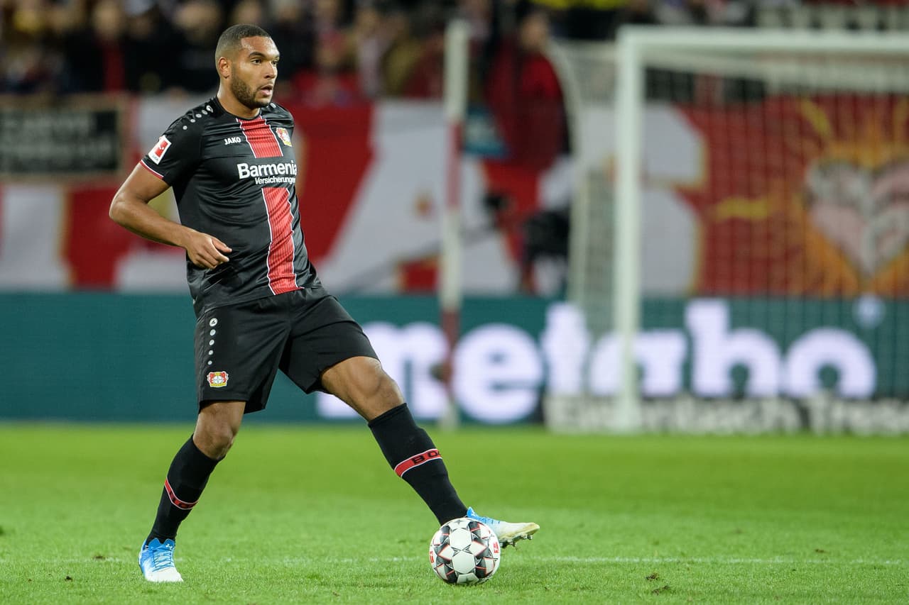 Dentro de las posibilidades de refuerzos en el Atlético de Madrid estaría el defensa central Jonathan Tah, quien juega actualmente para el Bayer Leverkusen.