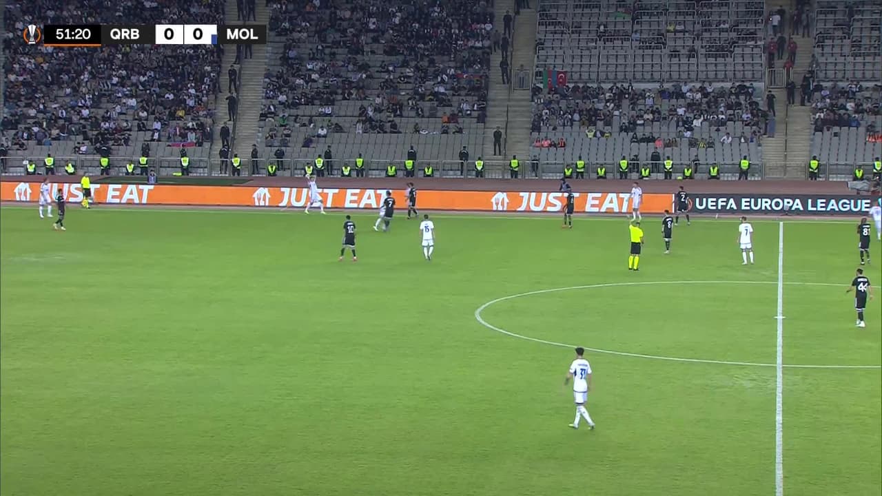 ¡TIRO ATAJADO! disparo por Juninho.