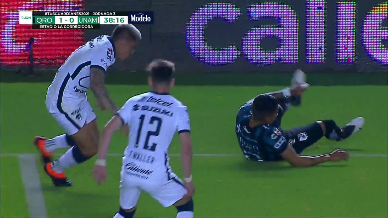 ¡TIRO ATAJADO! disparo por Facundo Waller.