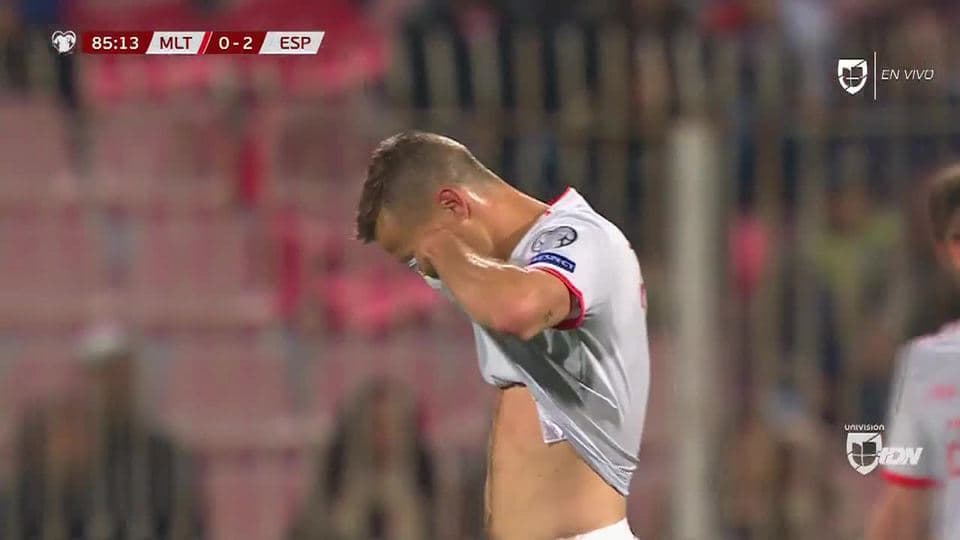 Tiro desviado de Sergio Canales