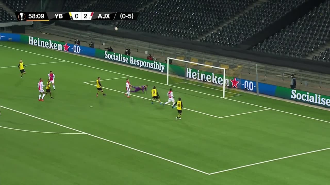 ¡TIRO ATAJADO! disparo por Christian Fassnacht.