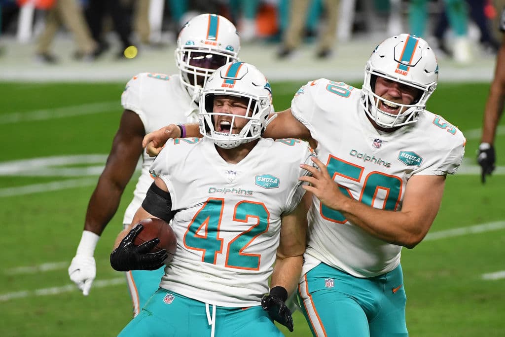 Los Miami Dolphins se aferraron y consiguieron el resultado en Las Vegas | Los Raiders dejaron de apretar en la segunda mitad del juego; Miami despertó y consiguió dejar el marcador 25-26.