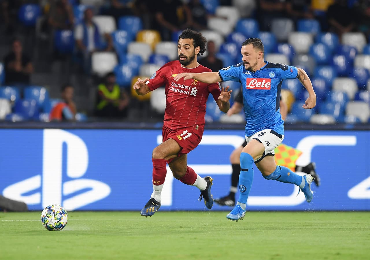 Salah, sólo le ha marcado dos goles al Napoli: el último, el año pasado en Anfield y el primero, con la Roma, en la temporada 2016-17, lo hizo en San Paolo.