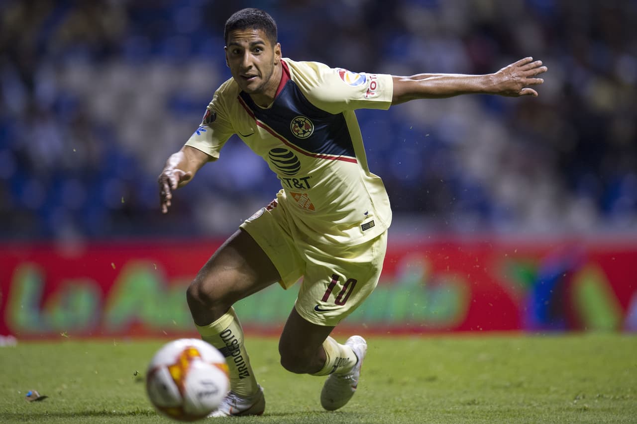 Volante: Cecilio Domínguez (América, 8)