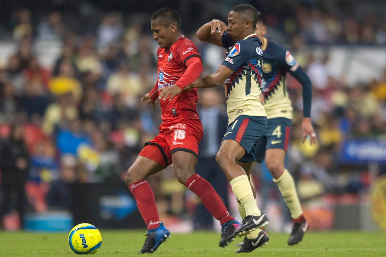 El defensa peruano de Lobos BUAP, Pedro Aquino, quien también irá con Perú al Mundial, no pudo seguir con el equipo poblano y el León se interesó e hizo una mejor oferta económica.