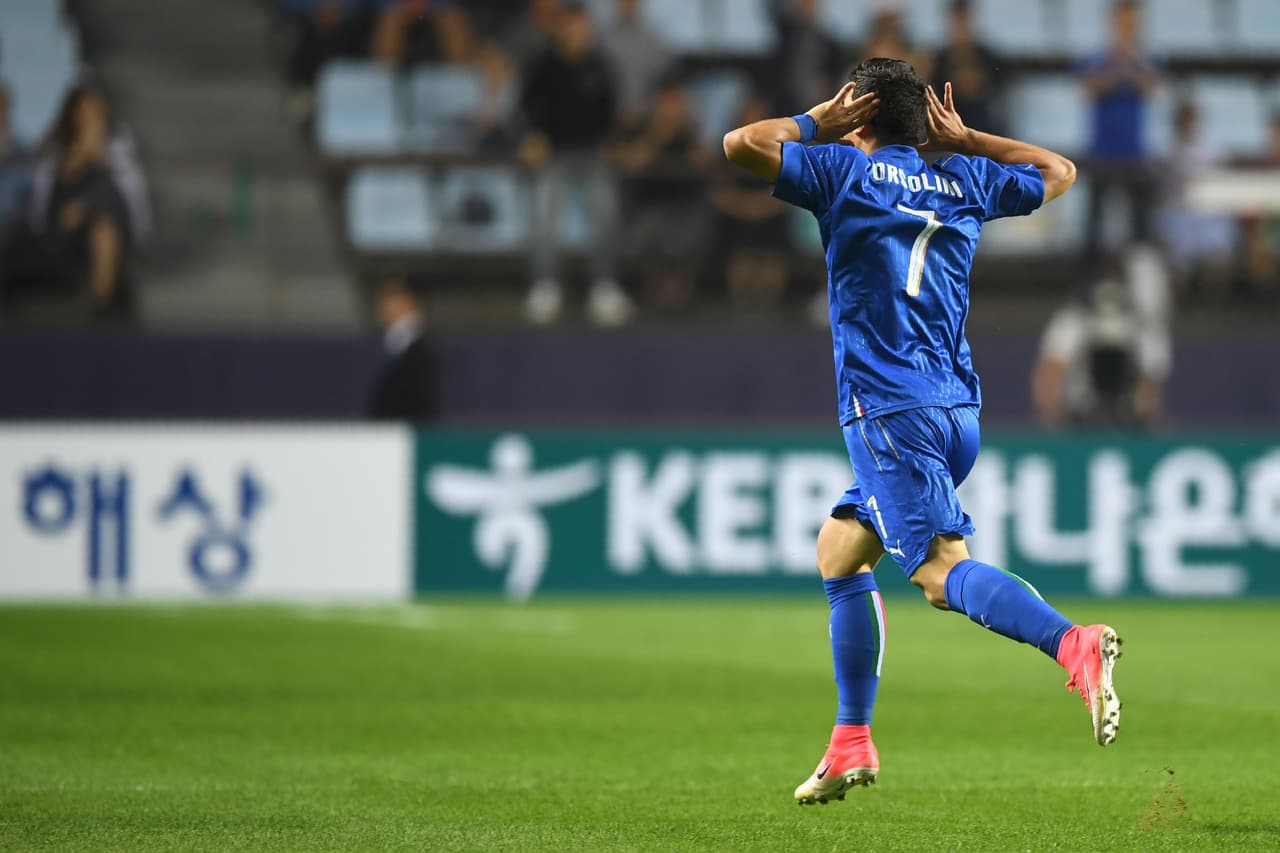 El goleador de la 'azzurra' aumentaba la ilusión de todo un país con el gol de camerino.