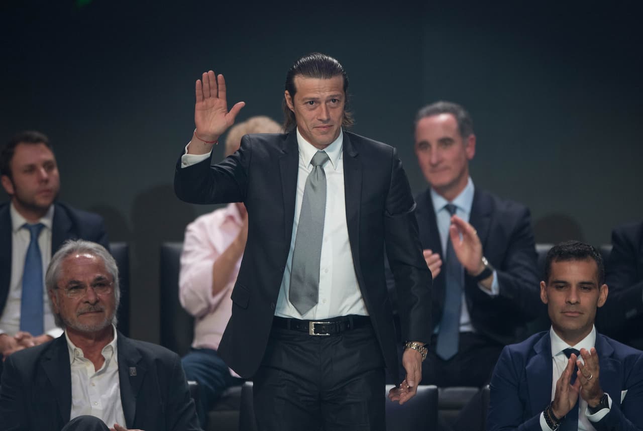 Su presentación estuvo a cargo del técnico de Chivas de Guadalajara, el argentino Matías Almeyda.