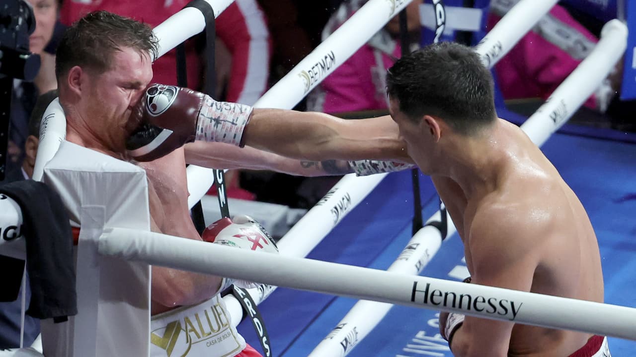 Medios reaccionan por derrota del Canelo ante Bivol: "Nueva superestrella"